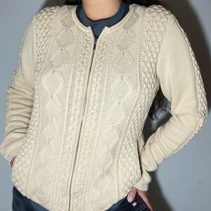 Beautiful Zip up Sweater sz M